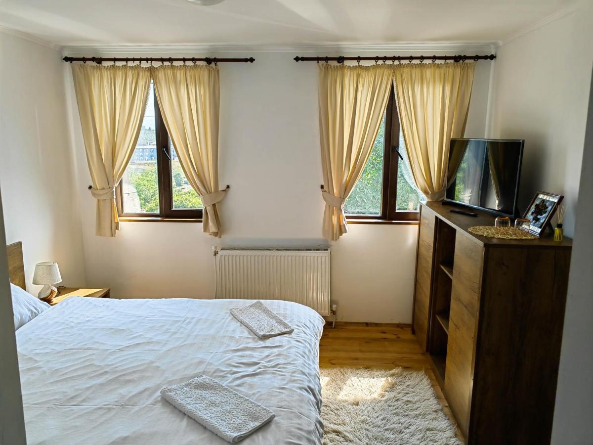 Rimovata Kashta Guest House Лештен Экстерьер фото
