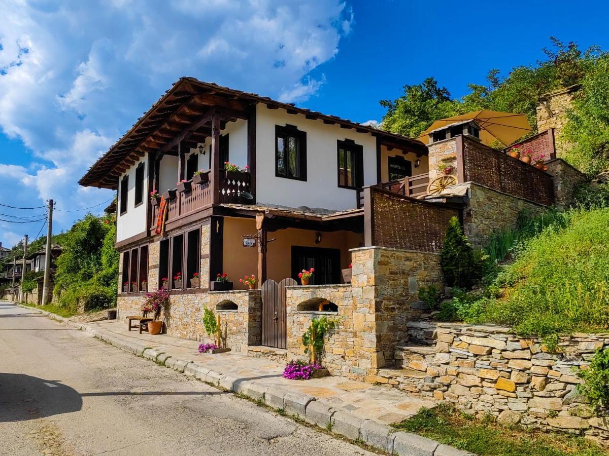 Rimovata Kashta Guest House Лештен Экстерьер фото